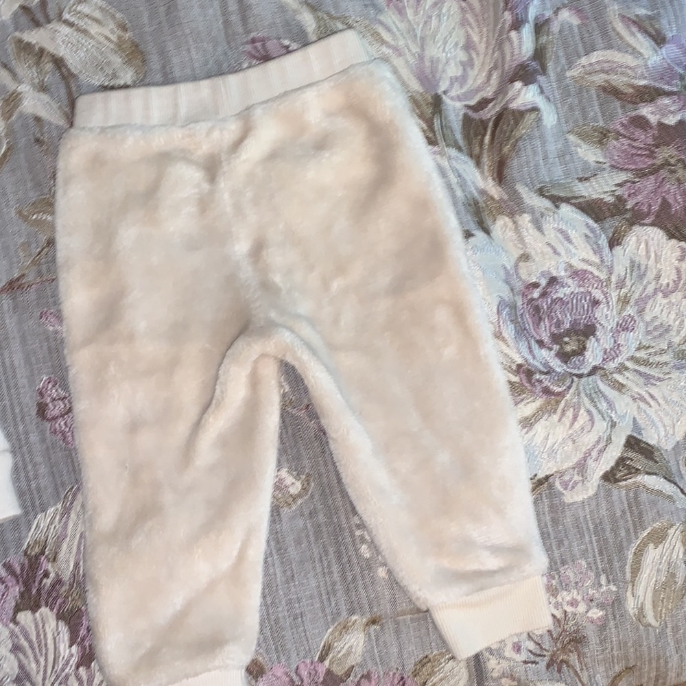 Calvin Klein baby fleece set 12 months - Picture 3 of 6